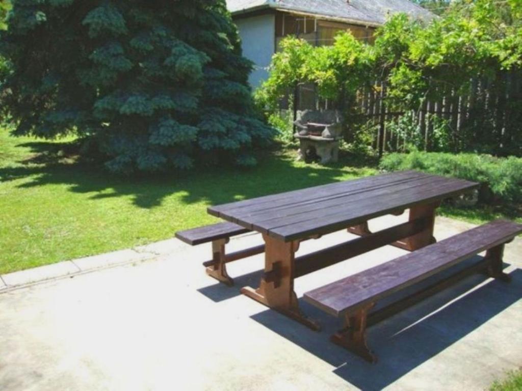 Appartement Gyöngyvirág Vendégház à Balatonboglár Chambre photo