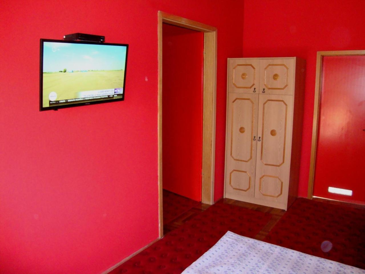 Appartement Gyöngyvirág Vendégház à Balatonboglár Extérieur photo