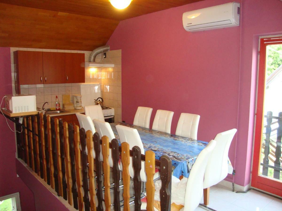 Appartement Gyöngyvirág Vendégház à Balatonboglár Extérieur photo