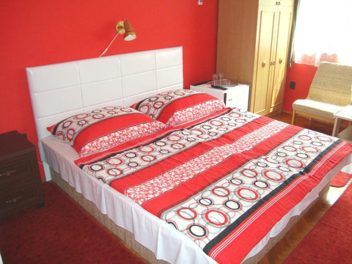 Appartement Gyöngyvirág Vendégház à Balatonboglár Extérieur photo
