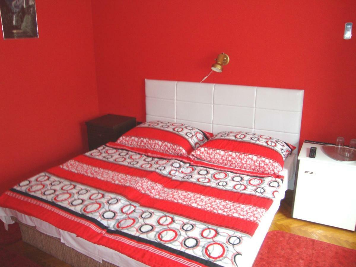 Appartement Gyöngyvirág Vendégház à Balatonboglár Extérieur photo